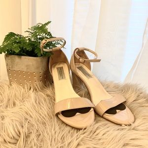 Nude high heel sandals 👡